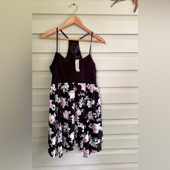 AMERICAN EAGLE AEO Black Floral Lace Dress NWT dead-stock sundress summer sz 6 - Picture 9 of 15